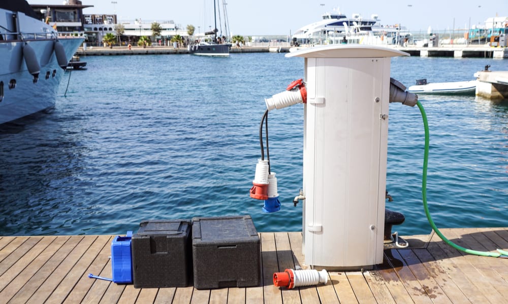 3 Tips to Choose The Best Marine Battery Charger For Your Boat