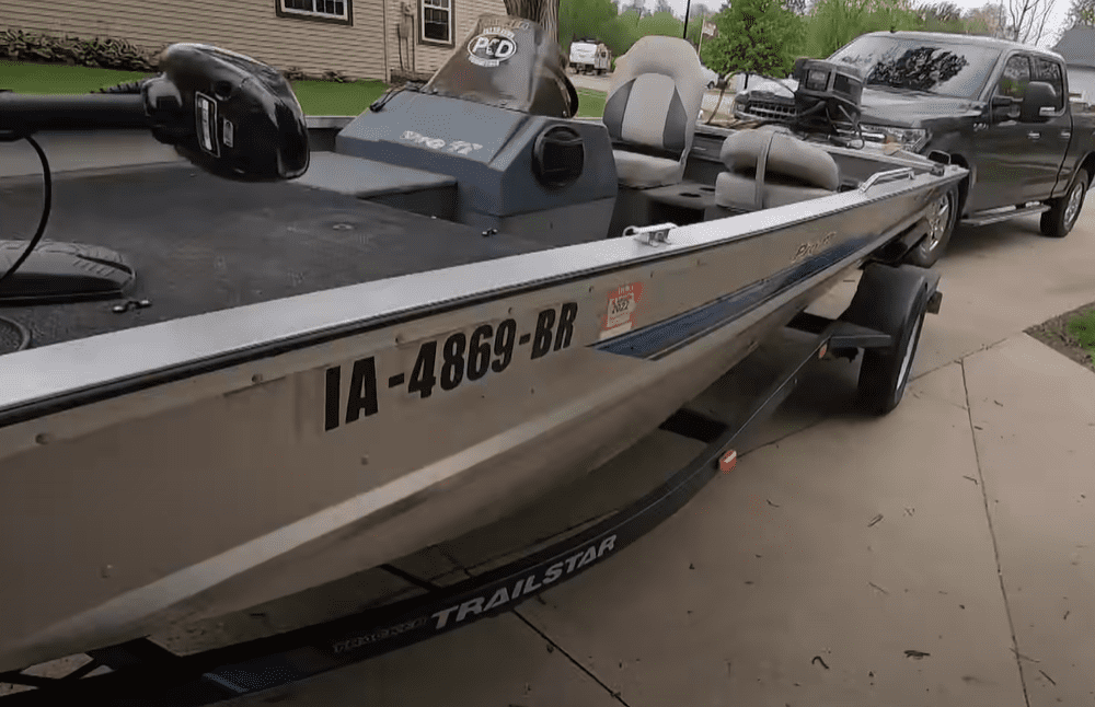 9 Tips To Clean Aluminum Boat