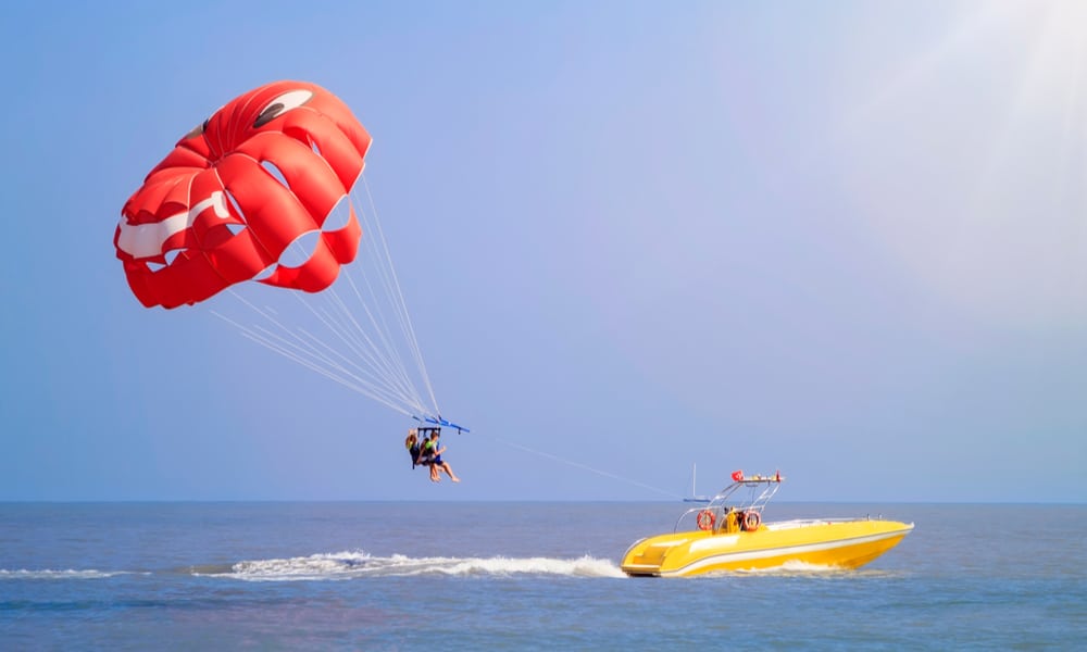 Is Parasailing Safe (Common Causes of parasailing accidents)