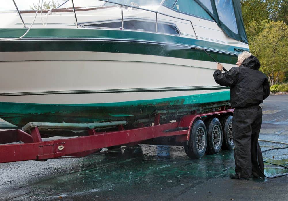 Tips for Cleaning Your Boat in Saltwater and Freshwater